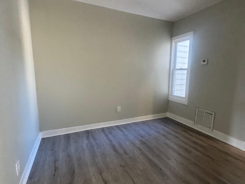 556 E 18th St Paterson, NJ 07514