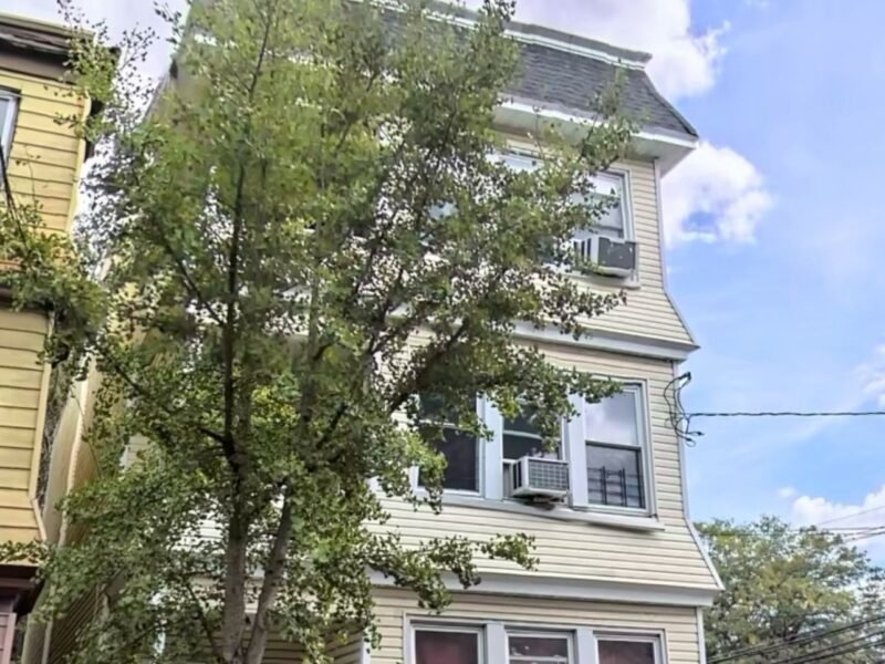 840 S 16th St Newark, NJ 07108 Estados Unidos