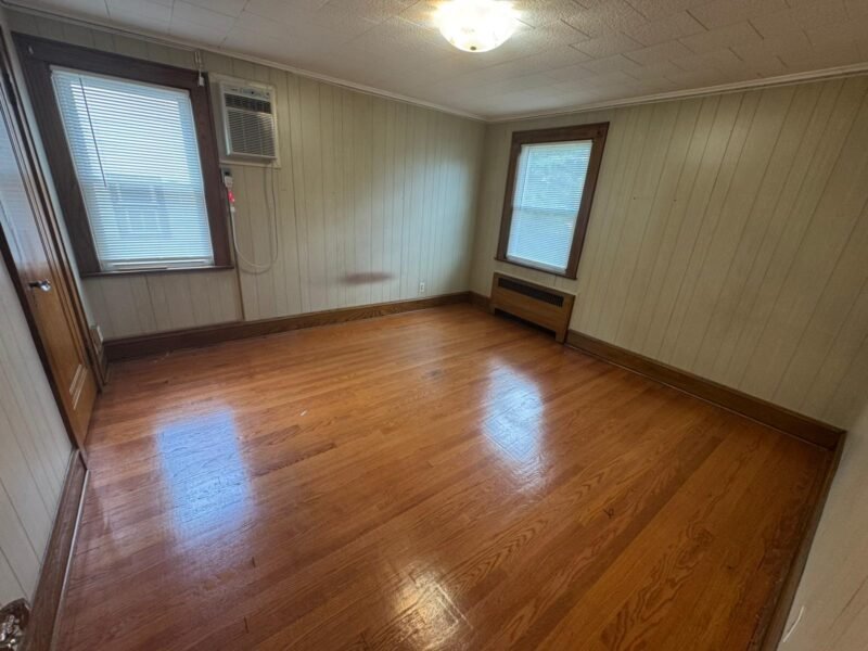 113 Gesner St, Linden, NJ 07036