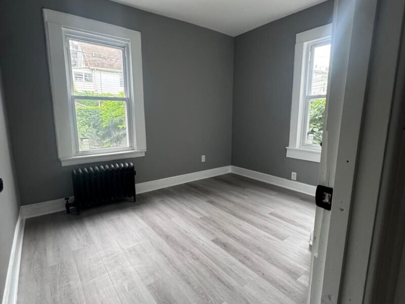 192 Goldsmith Ave Newark, NJ 07112