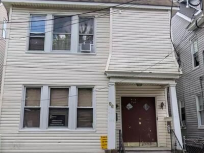 93 Rose Terr Newark, NJ 07108 Estados Unidos