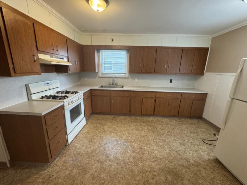 113 Gesner St, Linden, NJ 07036