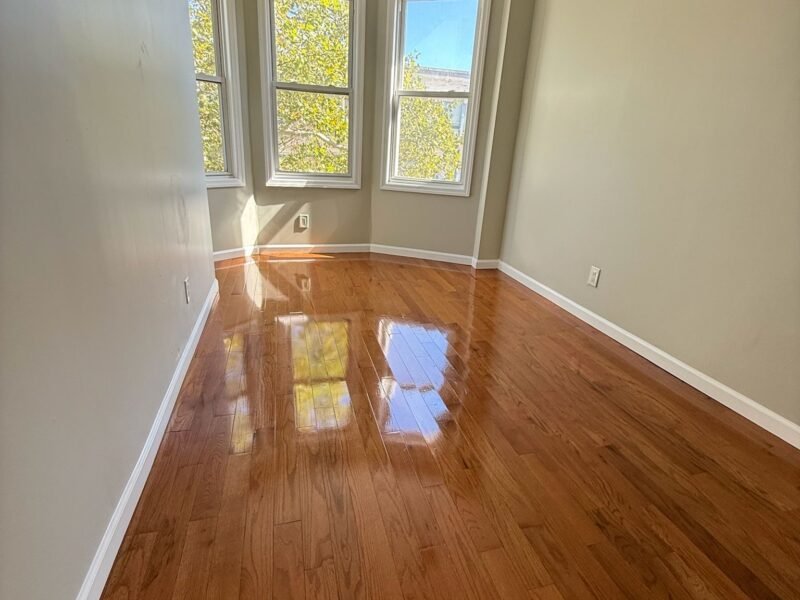 893 Hunterdon St Newark, NJ 07112