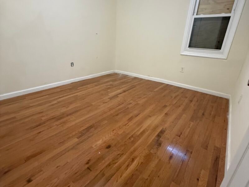 826 S 15th St Newark, NJ 07108