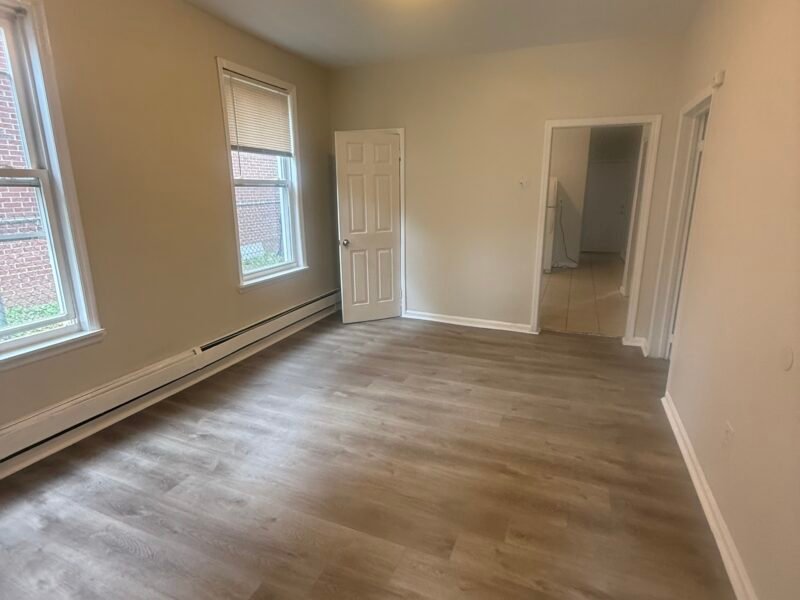 SOLO CON UN MES DE DESPOSITO