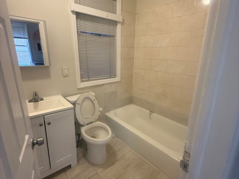 SOLO CON UN MES DE DESPOSITO