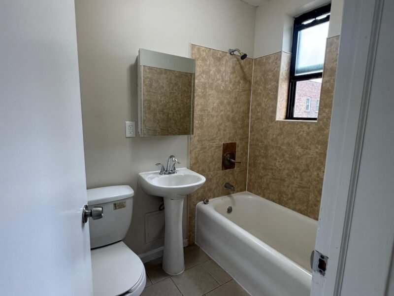 24 S Grove St, East Orange