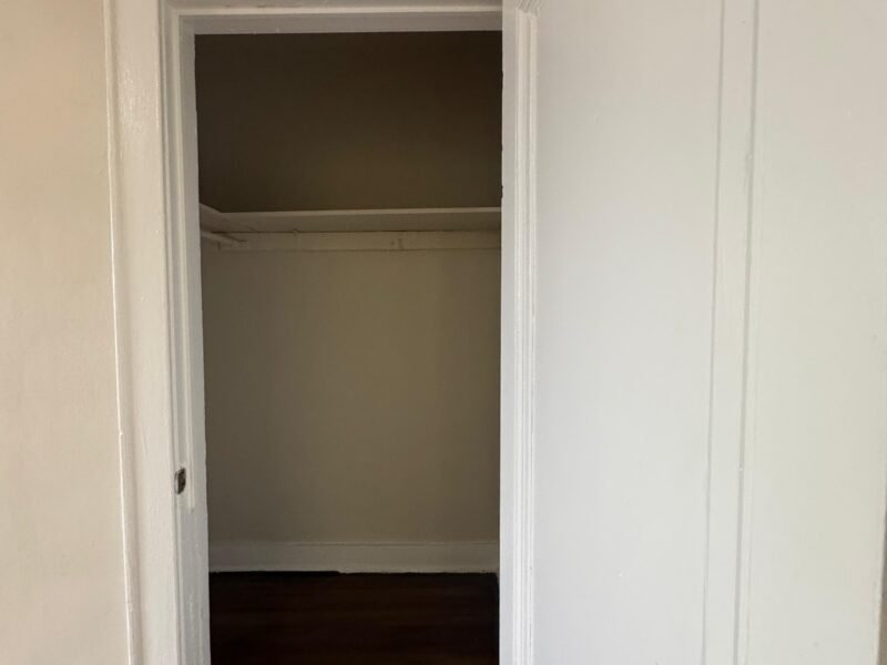 24 S Grove St, East Orange