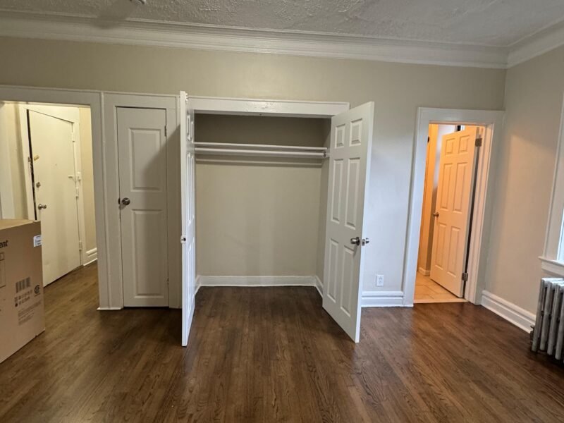 24 S Grove St, East Orange