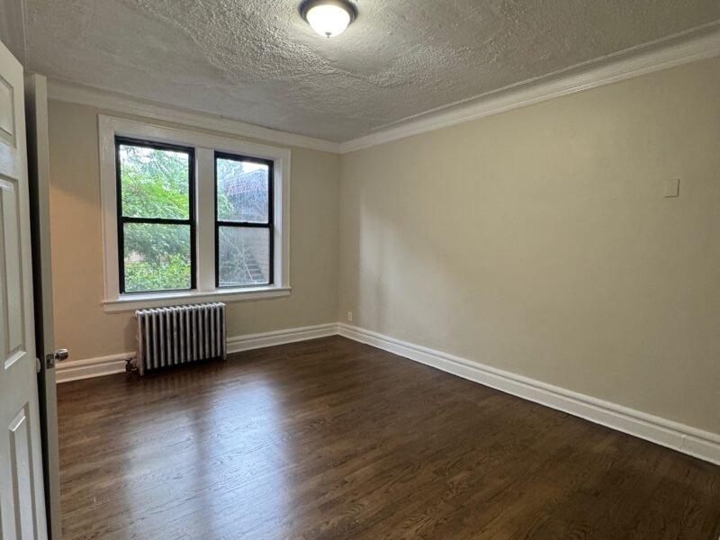 24 S Grove St, East Orange