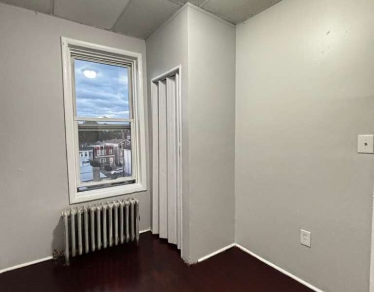 90 Lake St, Jersey City