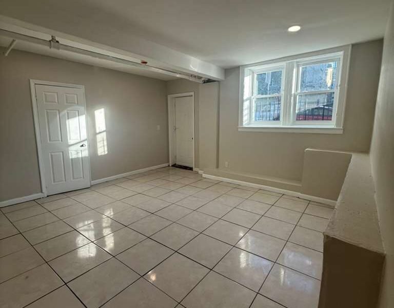 323 Park Ave, Newark, NJ