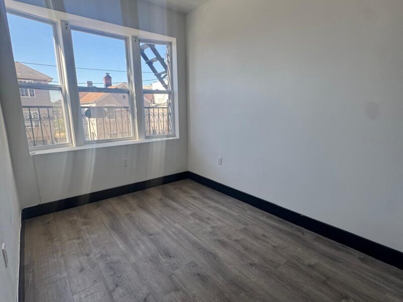 11 Thomas St, Newark