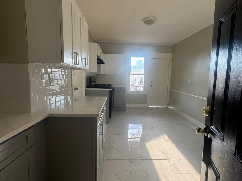 556 E 18th St Paterson, NJ 07514