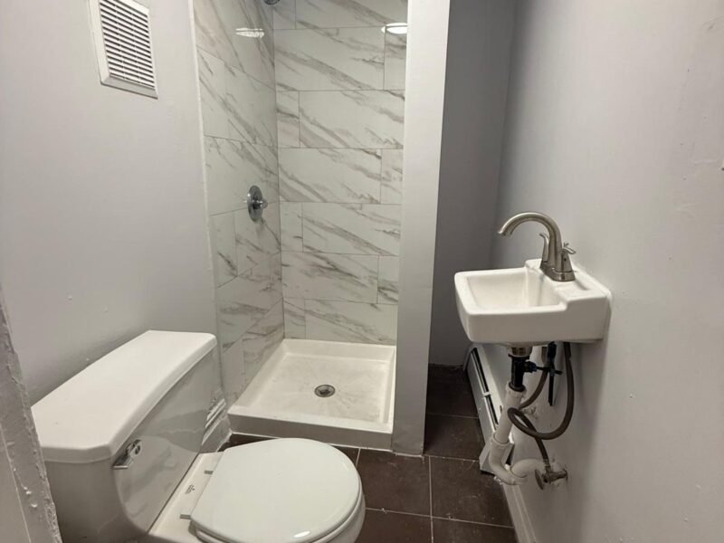 75 N 15th St East Orange, NJ 07017