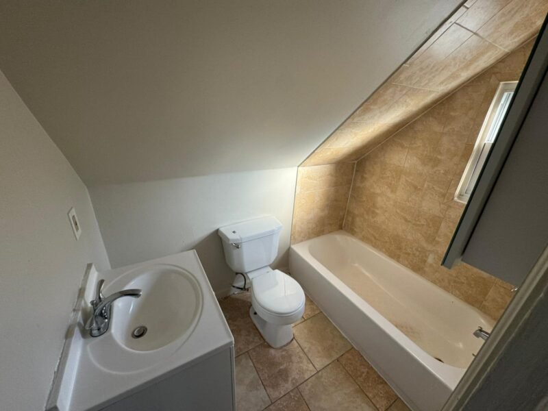 83 Willoughby St, Unit 2, NJ 07112