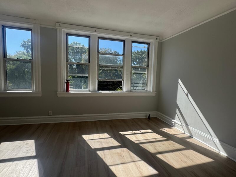 141 Park Ave Newark, NJ 07104