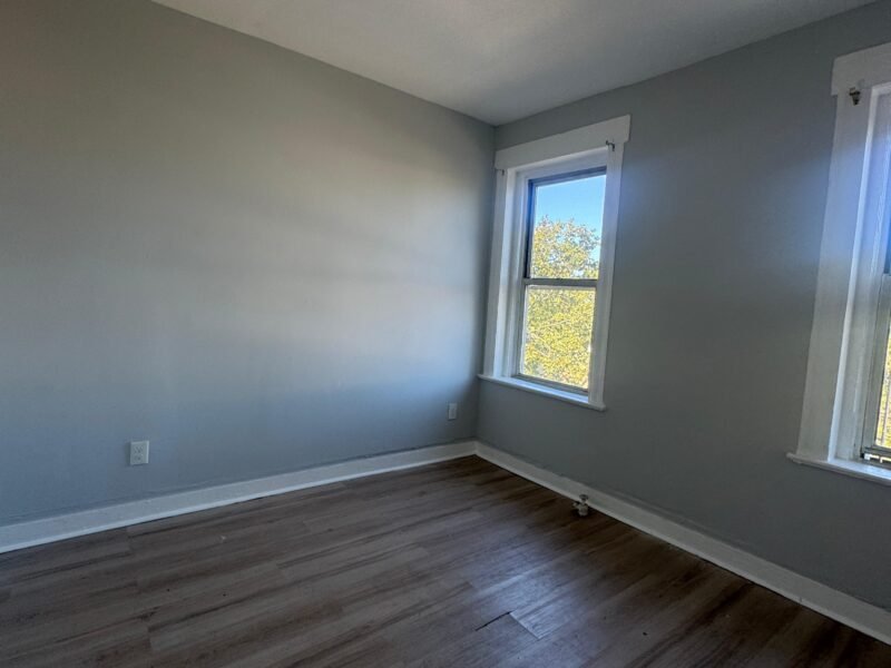 141 Park Ave Newark, NJ 07104