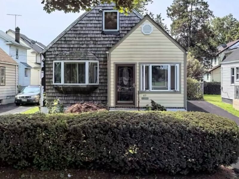 55 Rhode Island Ave East Orange, NJ 07018 Estados Unidos