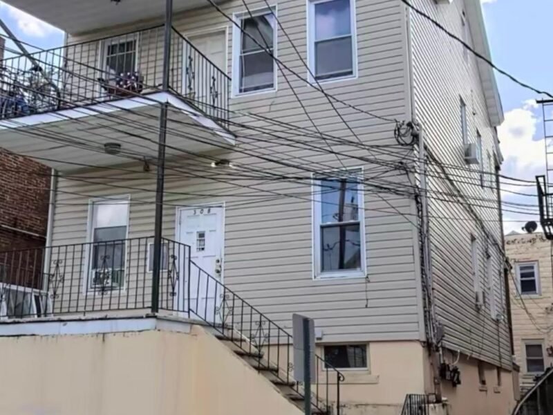 308 Pacific St, Paterson