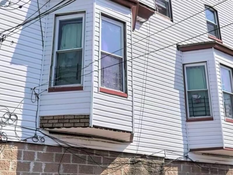 297 Van Houten St, Paterson