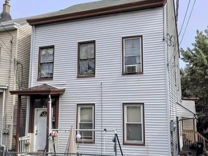 55 Sassafras St, Paterson