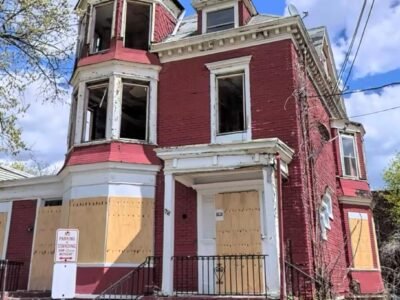 776 S 19th St Newark, NJ 07103