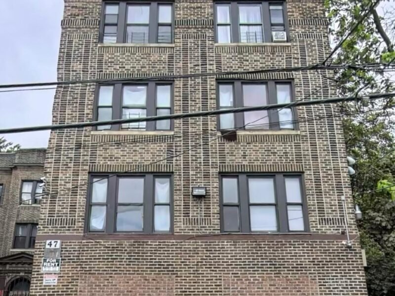 47 Milford Ave, Newark