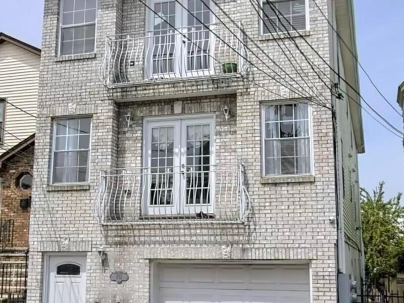 295 Old Bergen Rd Jersey City, NJ 07305 Estados Unidos