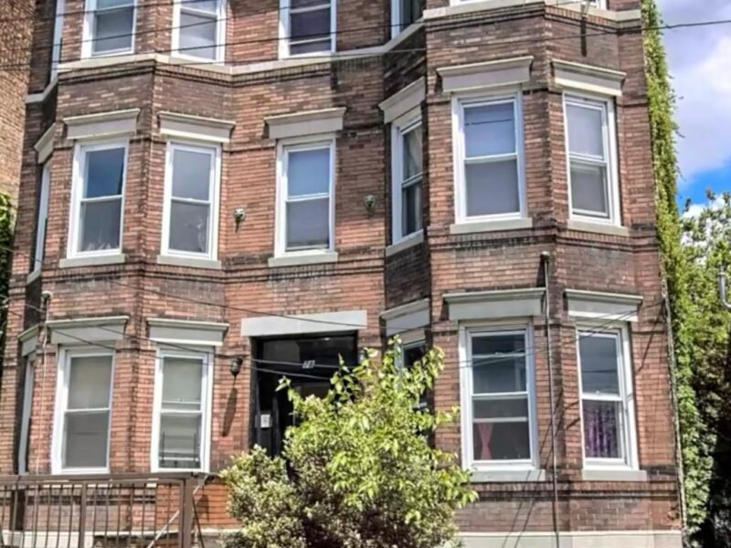 78 Bostwick Ave Jersey City, NJ 07305 Estados Unidos