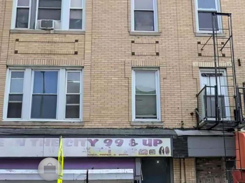 74 Martin Luther King Jr Dr Jersey City, NJ 07305 Estados Unidos