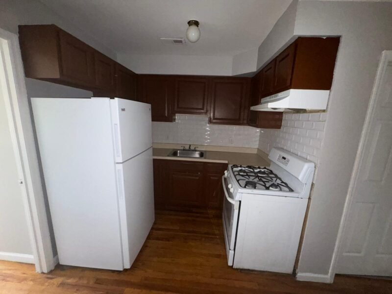 303 3rd St Elizabeth, NJ 07206, ESTADOS UNIDOS