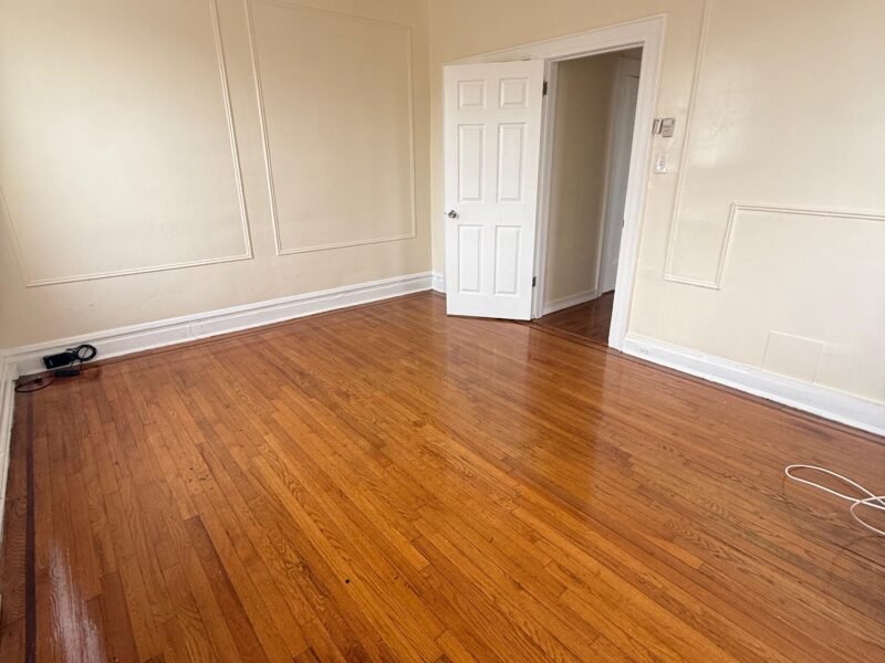 8 Monticello Ave Newark, NJ 07106