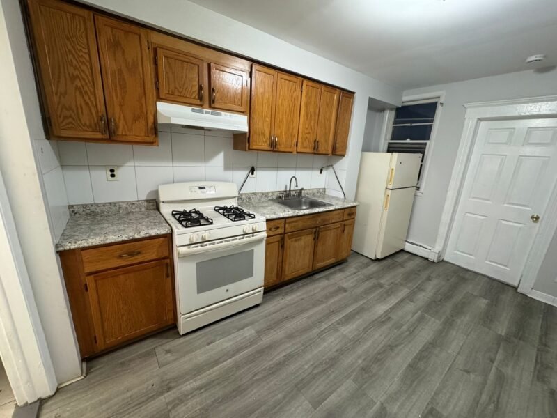 674 N 6th St Newark, NJ 07107, ESTADOS UNIDOS