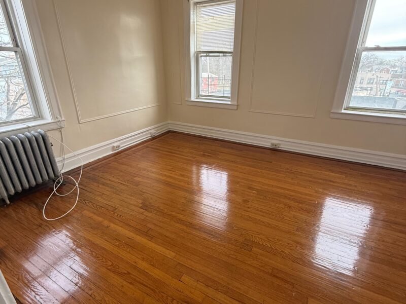 8 Monticello Ave Newark, NJ 07106