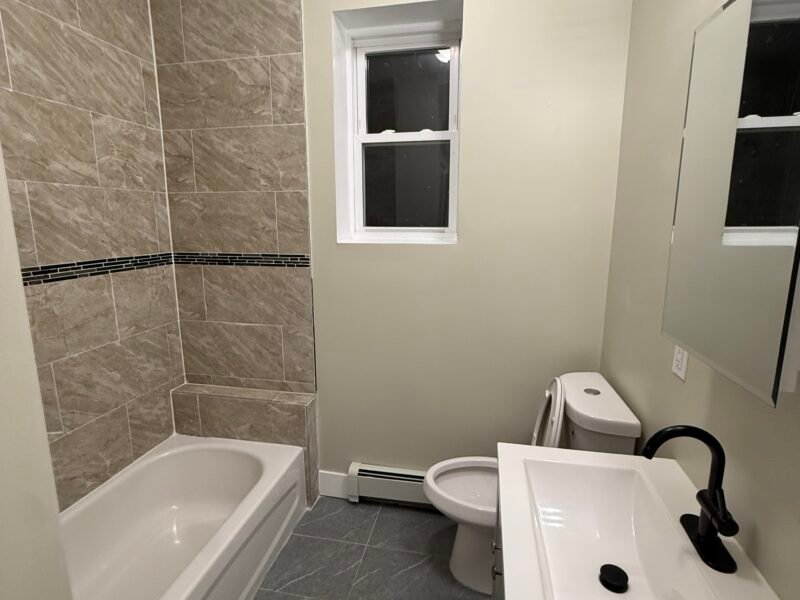 856 S 16th St Newark, NJ 07108