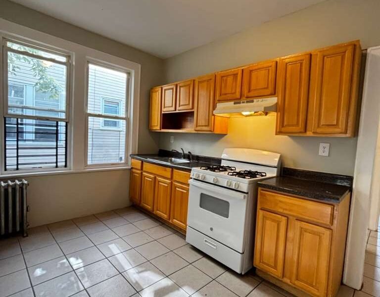 256-258 S Munn Ave, Irvigton, NJ 07111