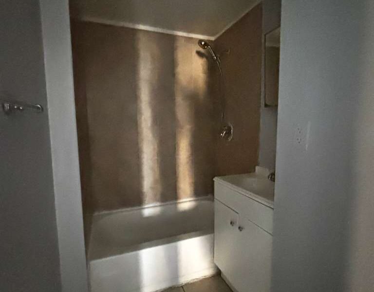 12 Edmons Place, Newark, NJ 07112