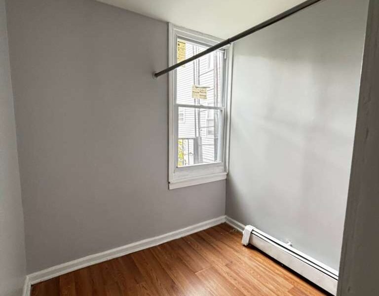 12 Edmons Place, Newark, NJ 07112