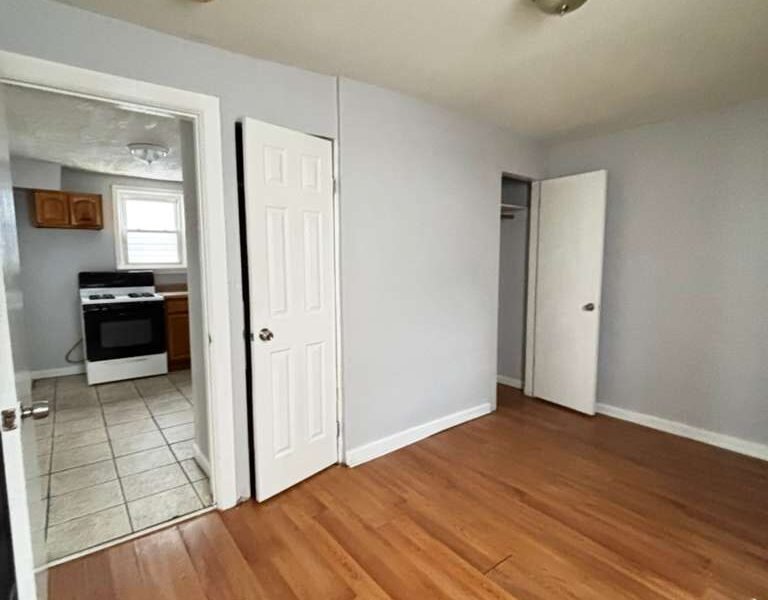 12 Edmons Place, Newark, NJ 07112