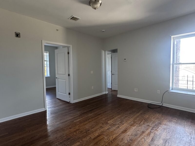 211 Summer Ave Newark, NJ 07104