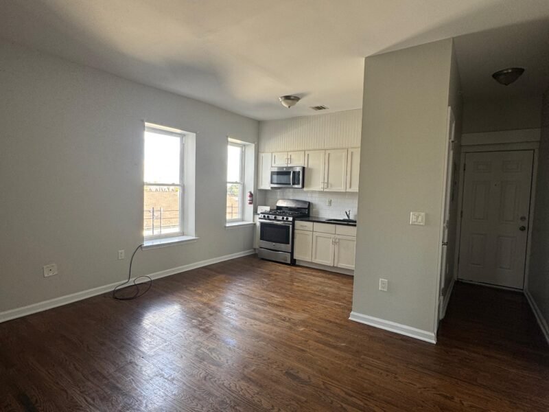 211 Summer Ave Newark, NJ 07104