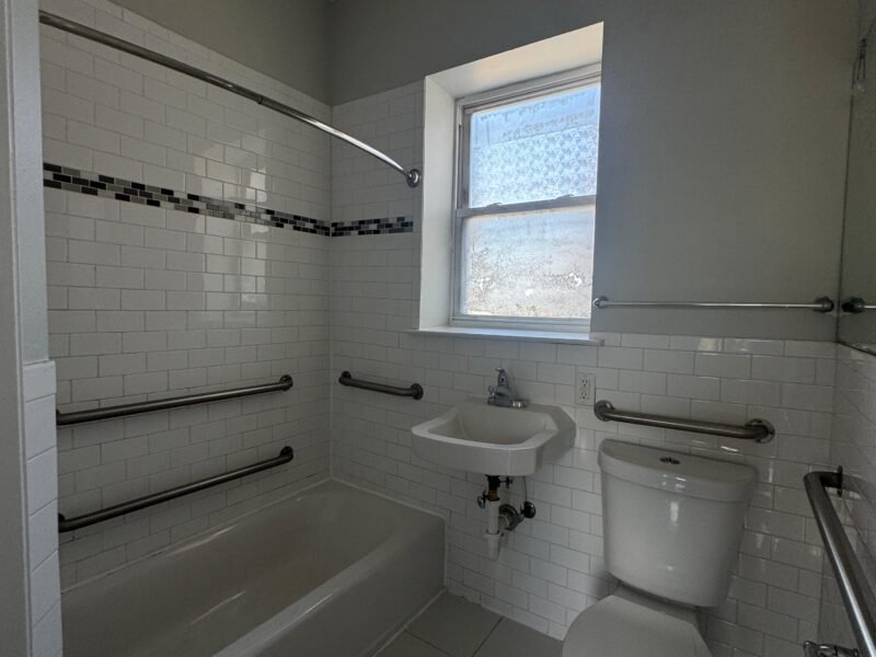 211 Summer Ave Newark, NJ 07104