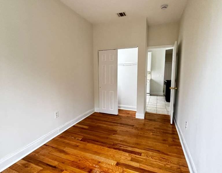 191 Myrtle Ave, Jersey City, NJ 07305