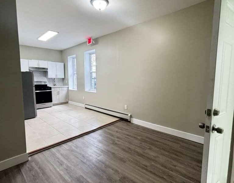 856 S 16TH ST, Newark, NJ 07108