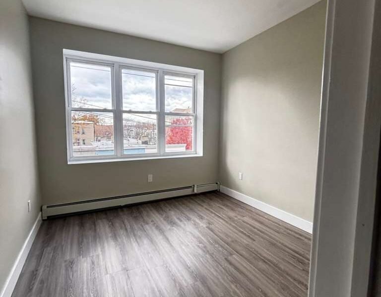 856 S 16TH ST, Newark, NJ 07108