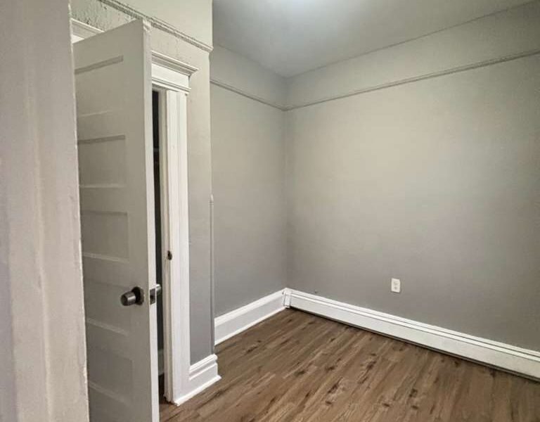 525 21 St, Irvigton, NJ 07111