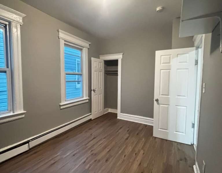 525 21 St, Irvigton, NJ 07111