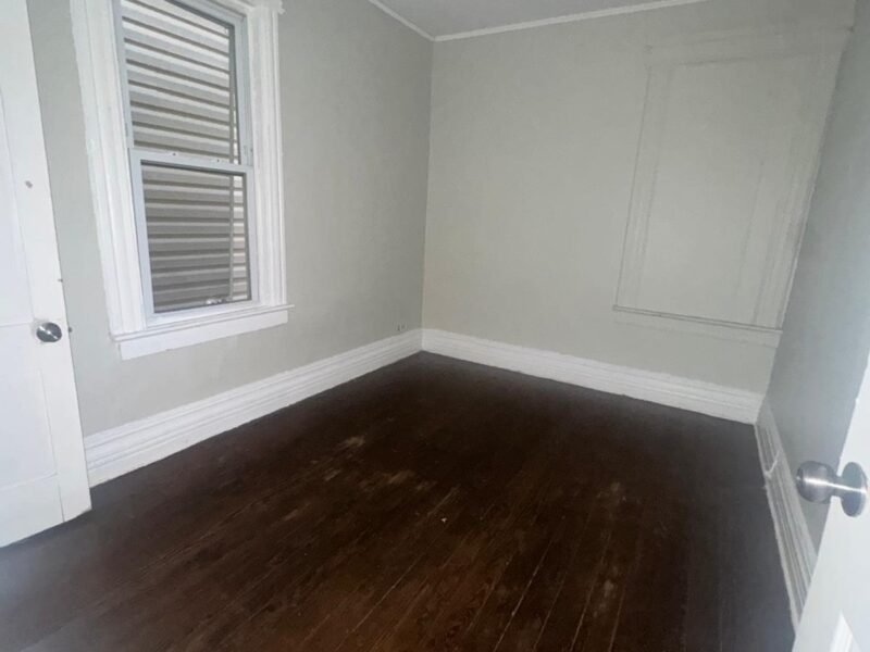 138 Seymour Ave Newark, NJ 07108