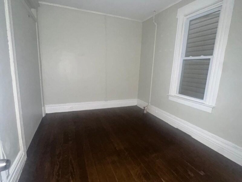 138 Seymour Ave Newark, NJ 07108